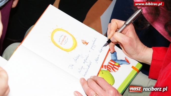 Zdjęcie w galerii na portalu naszraciborz.pl: Tajemnicza pisarka z Krakowa odwiedziła Akademię Detektywów  wiadomości z regionu