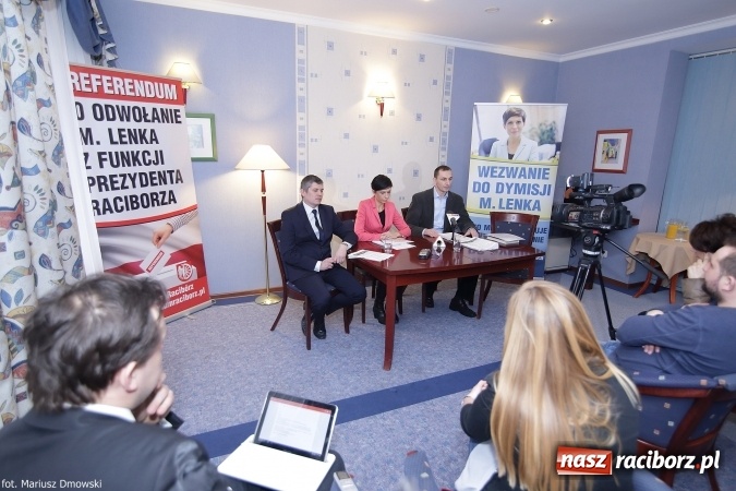 Zdjęcie w galerii na portalu naszraciborz.pl: W Raciborzu może dojść do referendum. Inicjatorzy chcą odwołania prezydenta Mirosława Lenka. Procedura ruszyła wiadomości z regionu