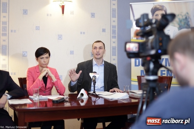 Zdjęcie w galerii na portalu naszraciborz.pl: W Raciborzu może dojść do referendum. Inicjatorzy chcą odwołania prezydenta Mirosława Lenka. Procedura ruszyła wiadomości z regionu