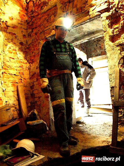 Zdjęcie w galerii na portalu naszraciborz.pl: Zamek odkrywa kolejne TAJEMNICE wiadomości z regionu