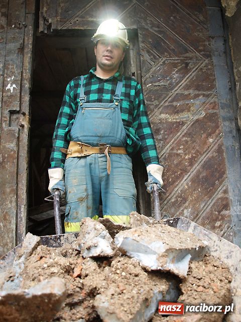 Zdjęcie w galerii na portalu naszraciborz.pl: Zamek odkrywa kolejne TAJEMNICE wiadomości z regionu