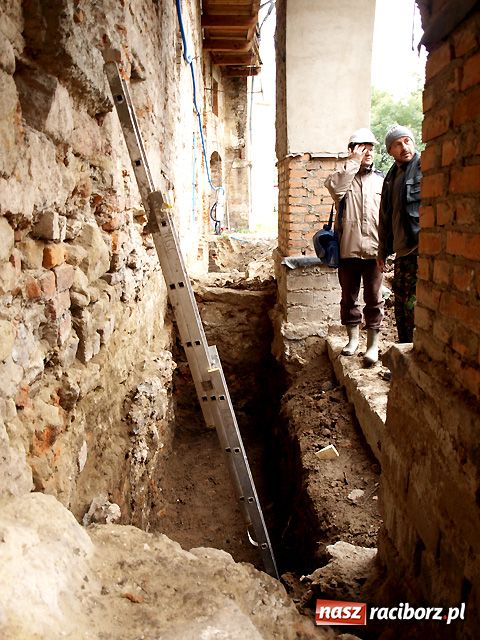 Zdjęcie w galerii na portalu naszraciborz.pl: Zamek odkrywa kolejne TAJEMNICE wiadomości z regionu