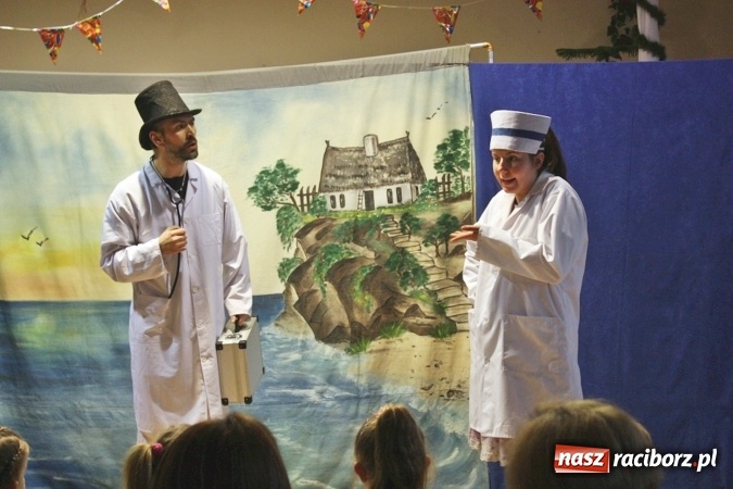 Zdjęcie w galerii na portalu naszraciborz.pl: Doktor Dolittle i przyjaciele odwiedzili dzieci i młodzież w bojanowskim domu kultury wiadomości z regionu