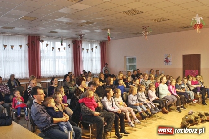 Zdjęcie w galerii na portalu naszraciborz.pl: Doktor Dolittle i przyjaciele odwiedzili dzieci i młodzież w bojanowskim domu kultury wiadomości z regionu