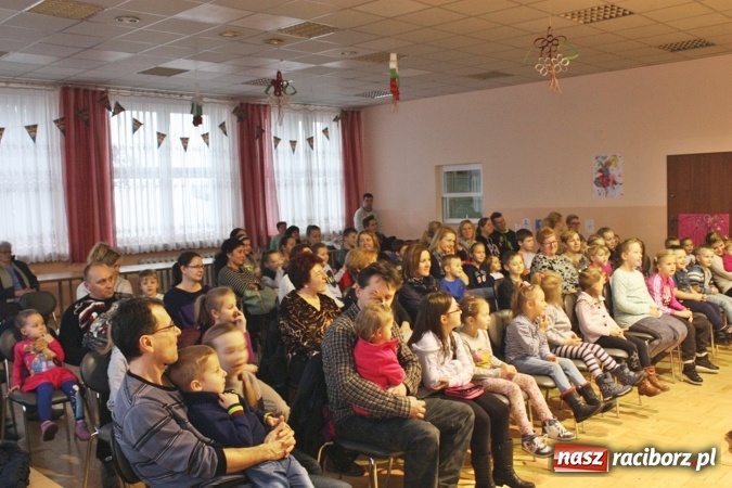 Zdjęcie w galerii na portalu naszraciborz.pl: Doktor Dolittle i przyjaciele odwiedzili dzieci i młodzież w bojanowskim domu kultury wiadomości z regionu