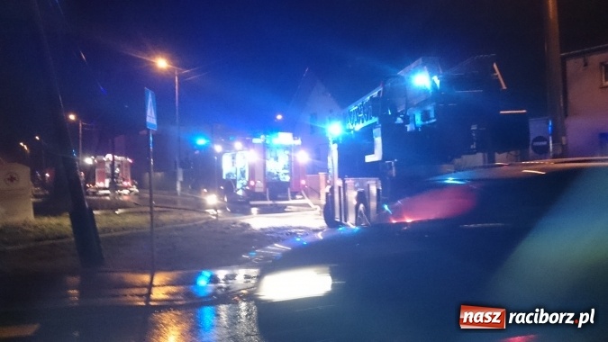 Zdjęcie w galerii na portalu naszraciborz.pl: Te filmiki robią wrażenie! Początkowa faza ogromnego pożaru w Raciborzu-Miedoni! wiadomości z regionu