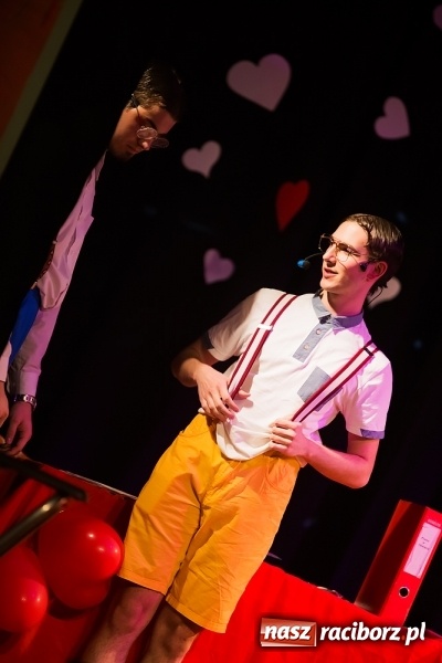 Zdjęcie w galerii na portalu naszraciborz.pl: Historia pewnej miłości w wykonaniu grupy Irrealis wiadomości z regionu