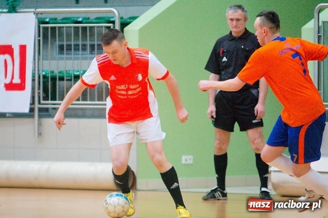 Zdjęcie w galerii na portalu naszraciborz.pl: Ostatnia prosta w rozgrywkach HLPN. Zwycięstwa RS-Bau i Grotransu wiadomości z regionu