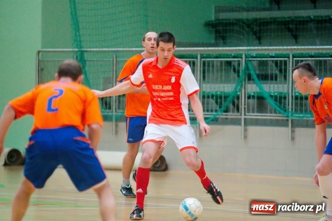 Zdjęcie w galerii na portalu naszraciborz.pl: Ostatnia prosta w rozgrywkach HLPN. Zwycięstwa RS-Bau i Grotransu wiadomości z regionu