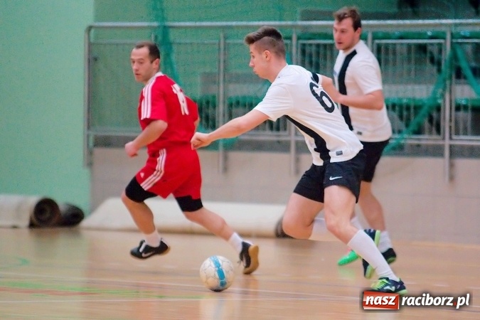 Zdjęcie w galerii na portalu naszraciborz.pl: Ostatnia prosta w rozgrywkach HLPN. Zwycięstwa RS-Bau i Grotransu wiadomości z regionu