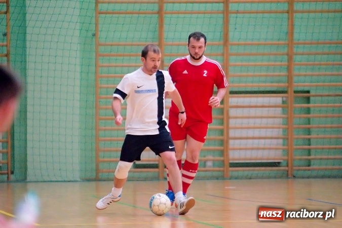 Zdjęcie w galerii na portalu naszraciborz.pl: Ostatnia prosta w rozgrywkach HLPN. Zwycięstwa RS-Bau i Grotransu wiadomości z regionu