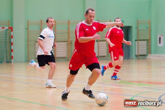 Zdjęcie w galerii na portalu naszraciborz.pl: Ostatnia prosta w rozgrywkach HLPN. Zwycięstwa RS-Bau i Grotransu wiadomości z regionu