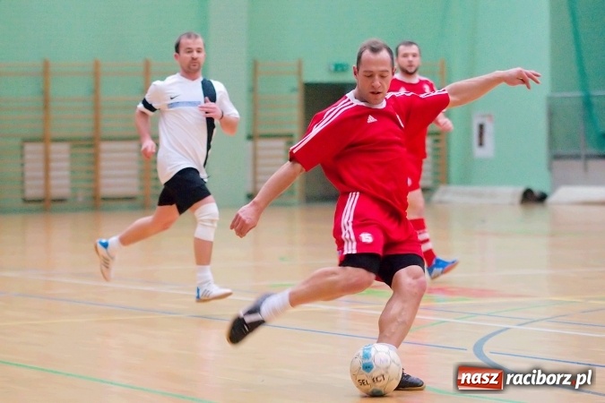 Zdjęcie w galerii na portalu naszraciborz.pl: Ostatnia prosta w rozgrywkach HLPN. Zwycięstwa RS-Bau i Grotransu wiadomości z regionu