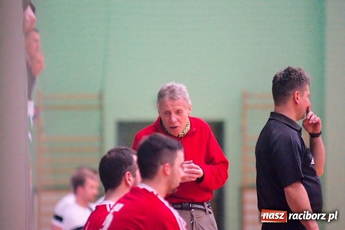 Zdjęcie w galerii na portalu naszraciborz.pl: Ostatnia prosta w rozgrywkach HLPN. Zwycięstwa RS-Bau i Grotransu wiadomości z regionu