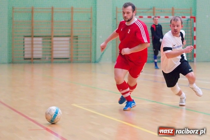 Zdjęcie w galerii na portalu naszraciborz.pl: Ostatnia prosta w rozgrywkach HLPN. Zwycięstwa RS-Bau i Grotransu wiadomości z regionu