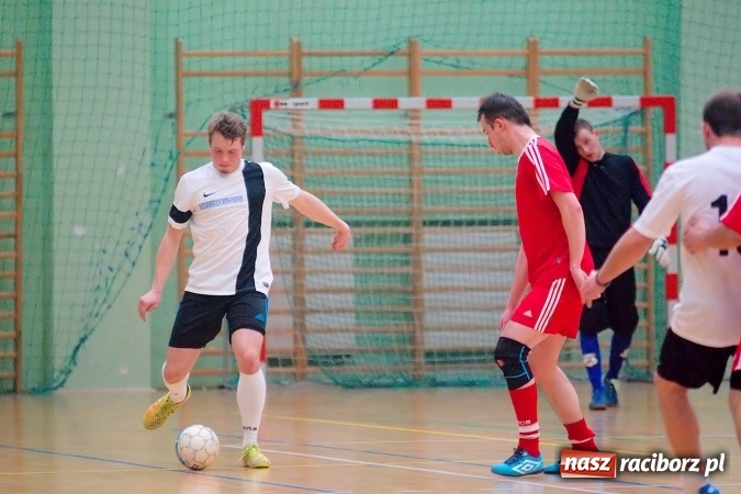 Zdjęcie w galerii na portalu naszraciborz.pl: Ostatnia prosta w rozgrywkach HLPN. Zwycięstwa RS-Bau i Grotransu wiadomości z regionu