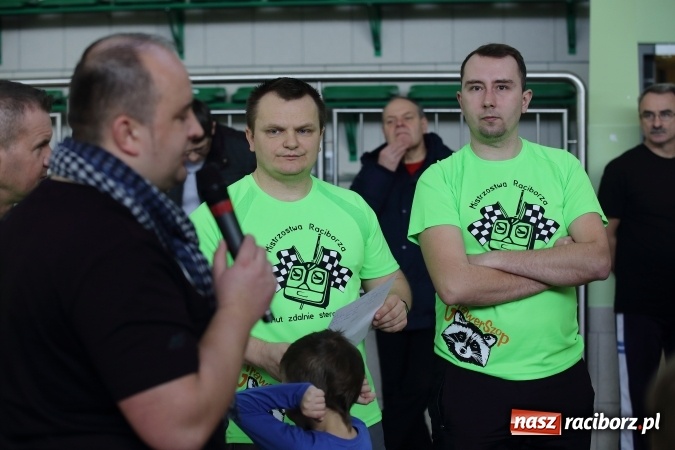 Zdjęcie w galerii na portalu naszraciborz.pl: Arena Rafako torem na wyścigi. I Mistrzostwa Raciborza Aut Zdalnie Sterowanych wiadomości z regionu