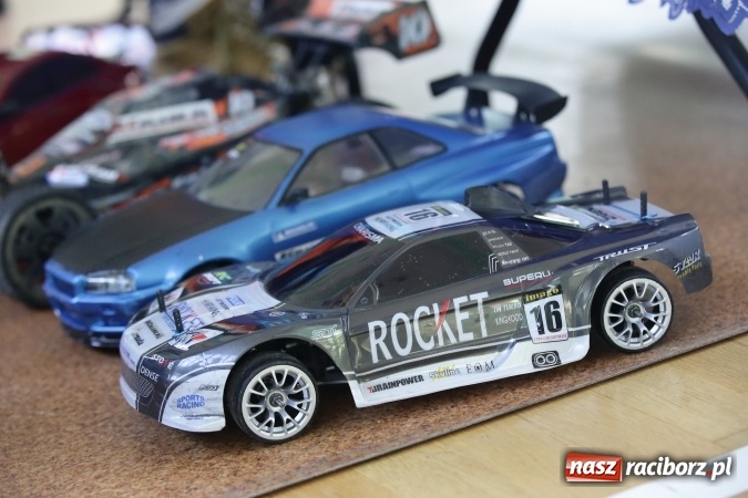 Zdjęcie w galerii na portalu naszraciborz.pl: Arena Rafako torem na wyścigi. I Mistrzostwa Raciborza Aut Zdalnie Sterowanych wiadomości z regionu