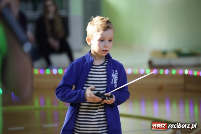 Zdjęcie w galerii na portalu naszraciborz.pl: Arena Rafako torem na wyścigi. I Mistrzostwa Raciborza Aut Zdalnie Sterowanych wiadomości z regionu