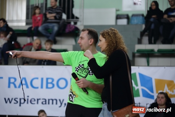 Zdjęcie w galerii na portalu naszraciborz.pl: Arena Rafako torem na wyścigi. I Mistrzostwa Raciborza Aut Zdalnie Sterowanych wiadomości z regionu