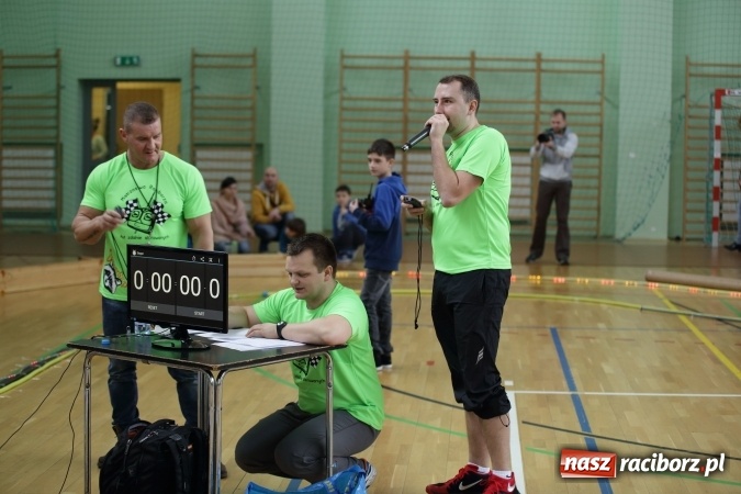 Zdjęcie w galerii na portalu naszraciborz.pl: Arena Rafako torem na wyścigi. I Mistrzostwa Raciborza Aut Zdalnie Sterowanych wiadomości z regionu