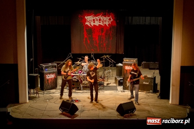 Zdjęcie w galerii na portalu naszraciborz.pl: AlcoholicA i Indignity - mocne brzmienie w Strzesze wiadomości z regionu