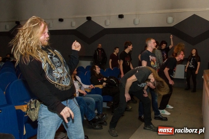 Zdjęcie w galerii na portalu naszraciborz.pl: AlcoholicA i Indignity - mocne brzmienie w Strzesze wiadomości z regionu