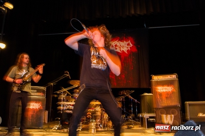 Zdjęcie w galerii na portalu naszraciborz.pl: AlcoholicA i Indignity - mocne brzmienie w Strzesze wiadomości z regionu