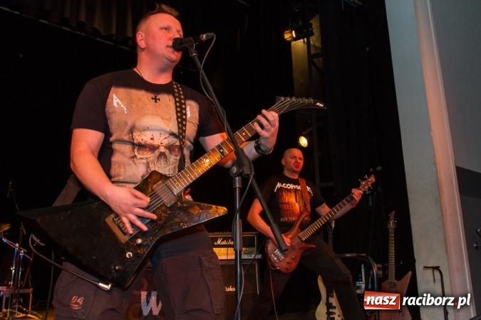 Zdjęcie w galerii na portalu naszraciborz.pl: AlcoholicA i Indignity - mocne brzmienie w Strzesze wiadomości z regionu