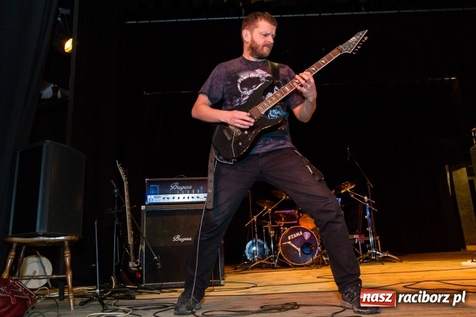 Zdjęcie w galerii na portalu naszraciborz.pl: AlcoholicA i Indignity - mocne brzmienie w Strzesze wiadomości z regionu