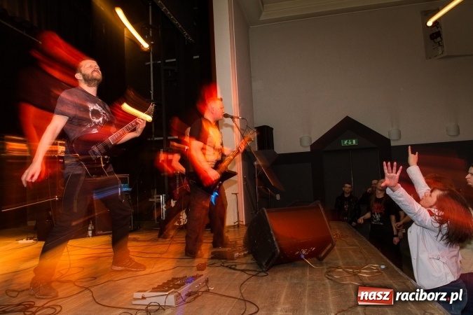Zdjęcie w galerii na portalu naszraciborz.pl: AlcoholicA i Indignity - mocne brzmienie w Strzesze wiadomości z regionu