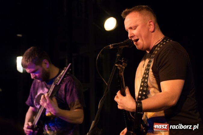 Zdjęcie w galerii na portalu naszraciborz.pl: AlcoholicA i Indignity - mocne brzmienie w Strzesze wiadomości z regionu