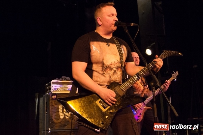Zdjęcie w galerii na portalu naszraciborz.pl: AlcoholicA i Indignity - mocne brzmienie w Strzesze wiadomości z regionu