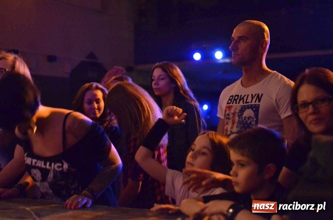 Zdjęcie w galerii na portalu naszraciborz.pl: AlcoholicA i Indignity - mocne brzmienie w Strzesze wiadomości z regionu