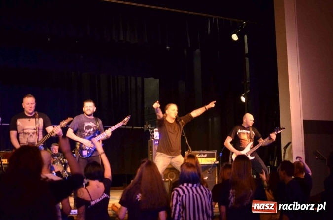 Zdjęcie w galerii na portalu naszraciborz.pl: AlcoholicA i Indignity - mocne brzmienie w Strzesze wiadomości z regionu