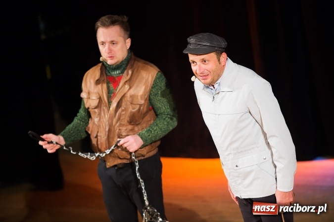 Zdjęcie w galerii na portalu naszraciborz.pl: Kabaret Moralnego Niepokoju bawił w RCK wiadomości z regionu