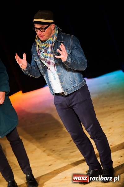 Zdjęcie w galerii na portalu naszraciborz.pl: Kabaret Moralnego Niepokoju bawił w RCK wiadomości z regionu