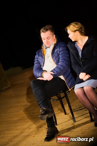 Zdjęcie w galerii na portalu naszraciborz.pl: Kabaret Moralnego Niepokoju bawił w RCK wiadomości z regionu