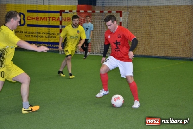 Zdjęcie w galerii na portalu naszraciborz.pl: II Halowy Turniej Piłki Nożnej o Puchar Wójta Krzyżanowic. Chałupki rozgromiły Tworków wiadomości z regionu