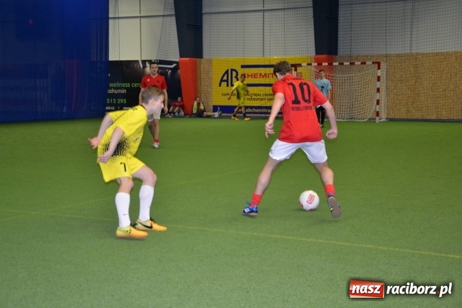 Zdjęcie w galerii na portalu naszraciborz.pl: II Halowy Turniej Piłki Nożnej o Puchar Wójta Krzyżanowic. Chałupki rozgromiły Tworków wiadomości z regionu