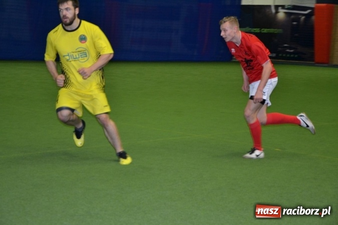 Zdjęcie w galerii na portalu naszraciborz.pl: II Halowy Turniej Piłki Nożnej o Puchar Wójta Krzyżanowic. Chałupki rozgromiły Tworków wiadomości z regionu