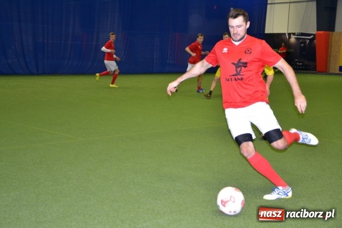 Zdjęcie w galerii na portalu naszraciborz.pl: II Halowy Turniej Piłki Nożnej o Puchar Wójta Krzyżanowic. Chałupki rozgromiły Tworków wiadomości z regionu