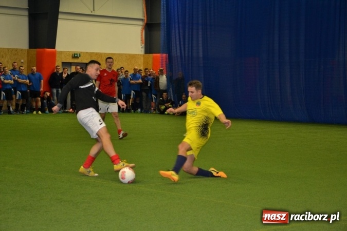 Zdjęcie w galerii na portalu naszraciborz.pl: II Halowy Turniej Piłki Nożnej o Puchar Wójta Krzyżanowic. Chałupki rozgromiły Tworków wiadomości z regionu