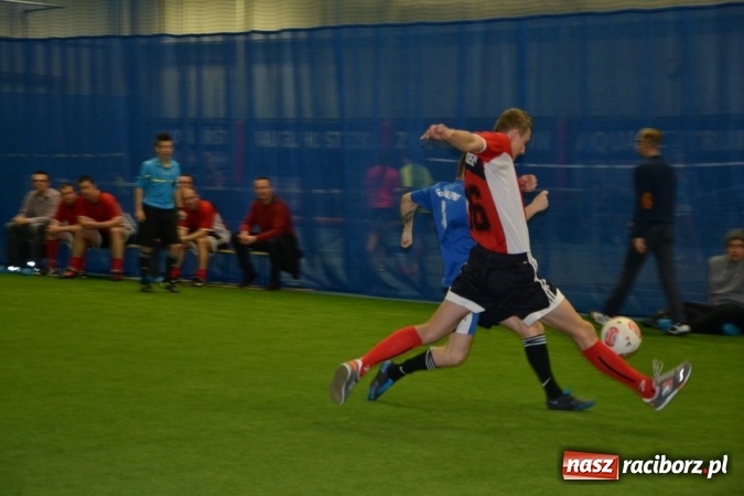 Zdjęcie w galerii na portalu naszraciborz.pl: II Halowy Turniej Piłki Nożnej o Puchar Wójta Krzyżanowic. Chałupki rozgromiły Tworków wiadomości z regionu
