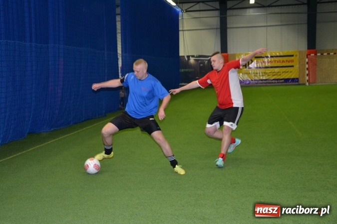 Zdjęcie w galerii na portalu naszraciborz.pl: II Halowy Turniej Piłki Nożnej o Puchar Wójta Krzyżanowic. Chałupki rozgromiły Tworków wiadomości z regionu