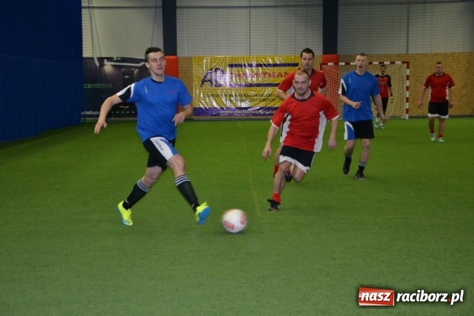 Zdjęcie w galerii na portalu naszraciborz.pl: II Halowy Turniej Piłki Nożnej o Puchar Wójta Krzyżanowic. Chałupki rozgromiły Tworków wiadomości z regionu