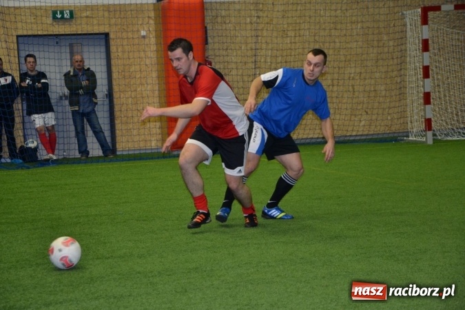 Zdjęcie w galerii na portalu naszraciborz.pl: II Halowy Turniej Piłki Nożnej o Puchar Wójta Krzyżanowic. Chałupki rozgromiły Tworków wiadomości z regionu