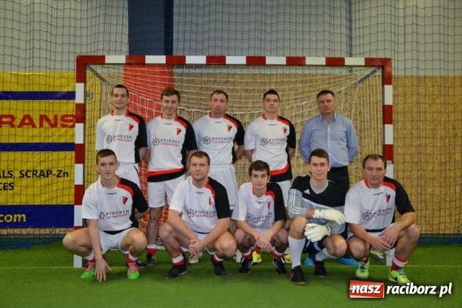 Zdjęcie w galerii na portalu naszraciborz.pl: II Halowy Turniej Piłki Nożnej o Puchar Wójta Krzyżanowic. Chałupki rozgromiły Tworków wiadomości z regionu