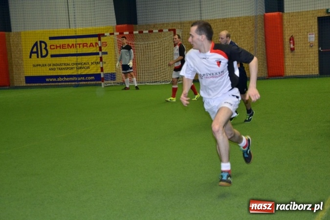 Zdjęcie w galerii na portalu naszraciborz.pl: II Halowy Turniej Piłki Nożnej o Puchar Wójta Krzyżanowic. Chałupki rozgromiły Tworków wiadomości z regionu