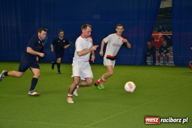 Zdjęcie w galerii na portalu naszraciborz.pl: II Halowy Turniej Piłki Nożnej o Puchar Wójta Krzyżanowic. Chałupki rozgromiły Tworków wiadomości z regionu